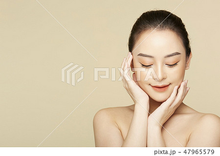 女性　ビューティー 47965579