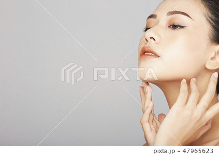 女性　ビューティー 47965623