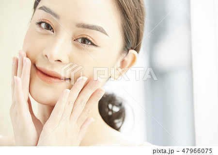 女性　ビューティー 47966075