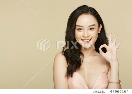 女性　ビューティー 47966164