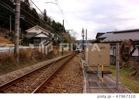 青梅線の日向和田駅に向かう上り電車 青梅線の日向和田駅に向かう上り電車 47967310