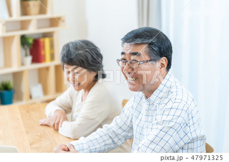 シニア夫婦 相談 保険 終活 リフォーム シニア夫婦 相談 保険 終活 リフォーム 47971325