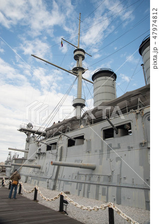 日露戦争で東郷平八郎司令長官が乗艦する連合艦隊の旗艦として大活躍した「三笠」　横須賀市三笠公園 47974812