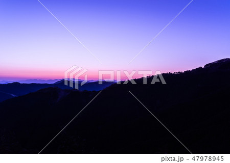 夜明け 夜明け 47978945