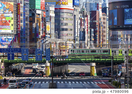山手線のある都市風景 山手線のある都市風景 47980096