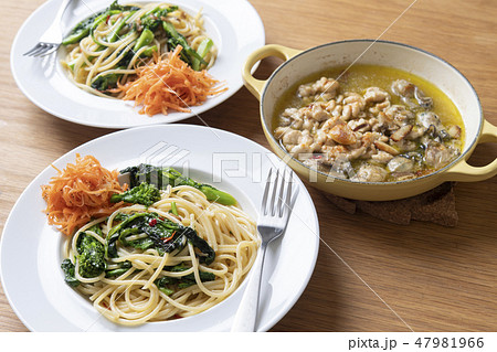 菜の花のパスタとアヒージョ 47981966