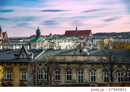 Panorama wines to Krakow with old castle Panorama wines to Krakow with old castle 47989891