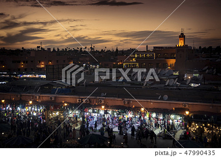 Jemaa el-Fnaa market square in Marrakesh at dusk 47990435