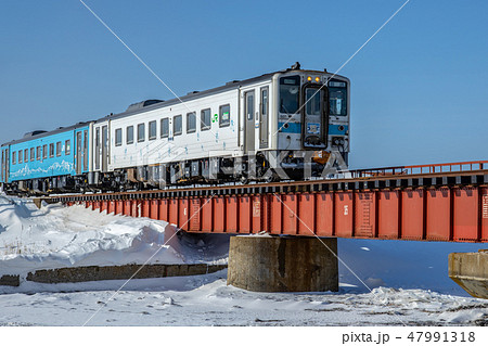 厳寒の釧網本線を撮る 47991318