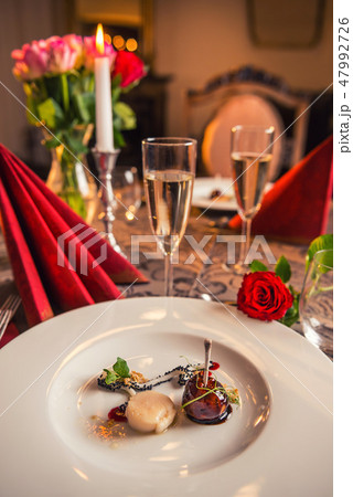 baked chicken wings with scallop, sauce and wine 47992726