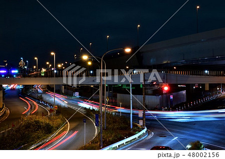 千葉県舞浜の首都高速の夜景 48002156
