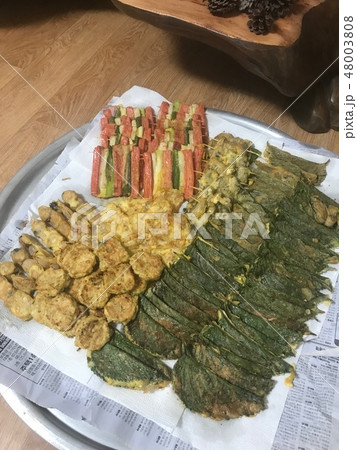 前 祝日 お盆 48003808