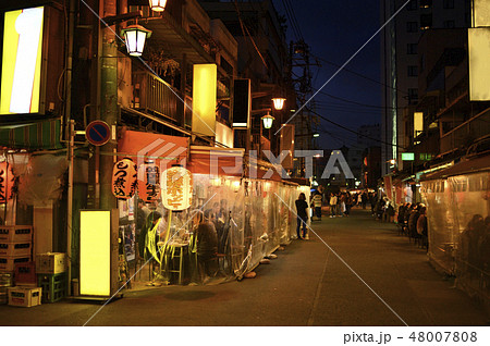 下町の酒場 48007808