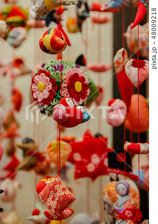 伊豆稲取の雛のつるし飾り 伊豆稲取の雛のつるし飾り 48009218