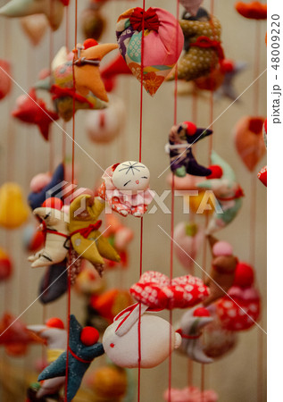 伊豆稲取の雛のつるし飾り 48009220