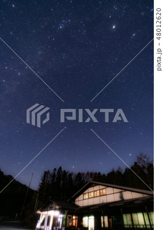阿智村　星空　縦 48012620