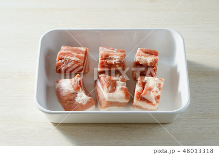 豚ばら肉 豚ばら肉 48013318