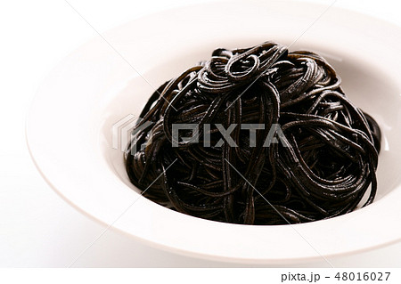 イカスミパスタ イカスミパスタ 48016027