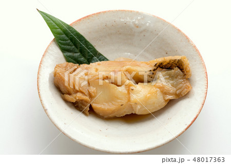 カレイの煮つけ 48017363