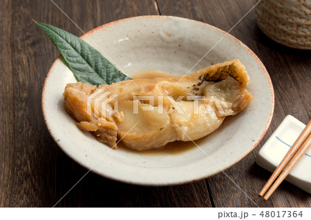 カレイの煮つけ 48017364