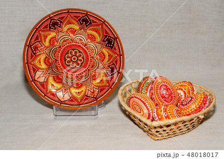 Easter eggs, the hand-painted with acrylic paints Easter eggs, the hand-painted with acrylic paints 48018017