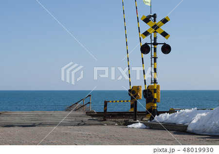 海の見える踏切 海の見える踏切 48019930