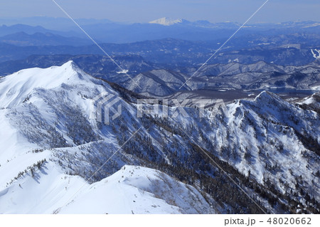 [定額] 残雪期の上州武尊山の剣ヶ峰山（ 2018年3月3日 ） 48020662
