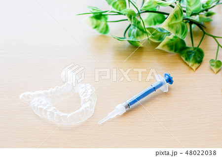 ホームホワイトニングの器具 48022038