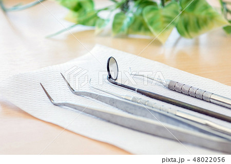 歯医者の道具 48022056