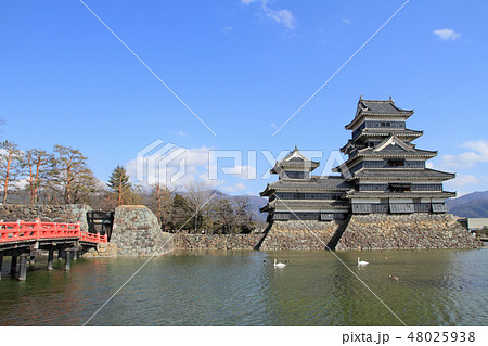 国宝 松本城 48025938
