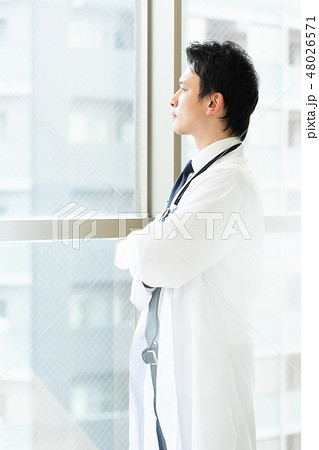考える医師 考える医師 48026571