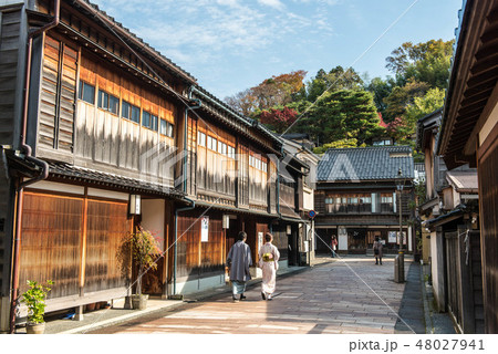 金沢ひがし茶屋街の秋 48027941