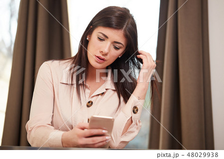 modern businesswoman using mobile modern businesswoman using mobile 48029938