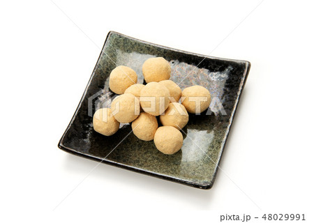 日本の駄菓子、きなこ豆 48029991