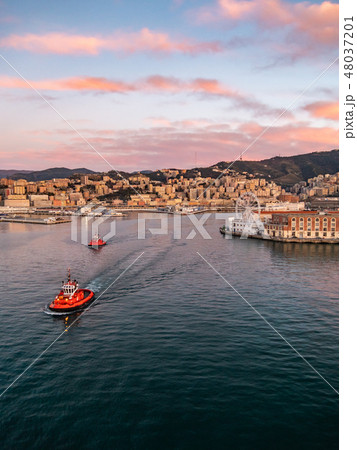 イタリア ジェノバ 街並み 48037201