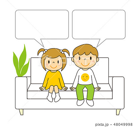 ソファーに座る男の子と女の子のイラストです イラストレーターみやもとかずみのちょこっとブログ
