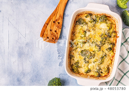 Broccoli gratin in a baking dish. Broccoli gratin in a baking dish. 48053780