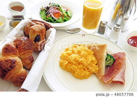 朝食 朝食 48057706