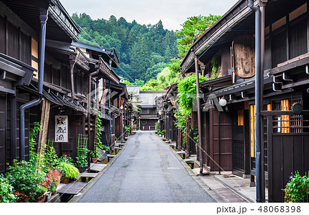 飛騨高山　古い町並 48068398