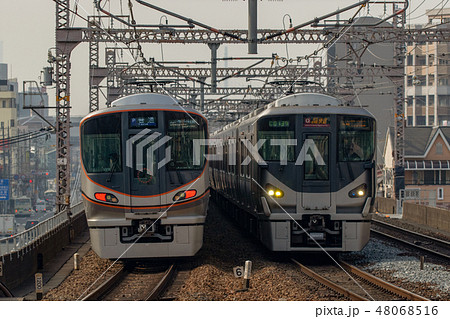 大阪環状線323系/関空・紀州路快速225系  48068516