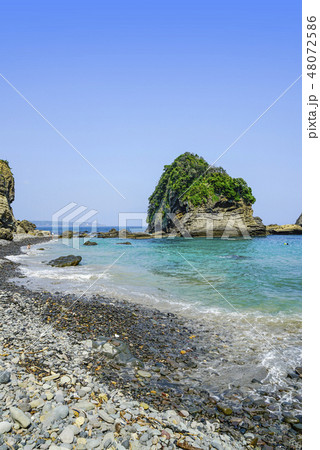 伊豆下田　田牛サンドスキー場の海岸の景色 48072586