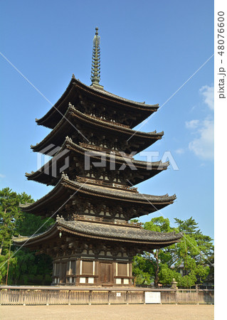 奈良・興福寺 48076600