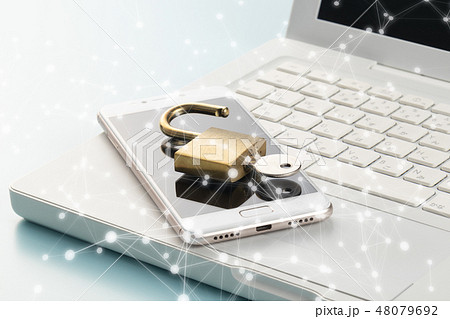 パソコン　鍵　スマホ 48079692