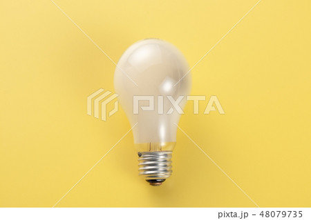 古い電球 古い電球 48079735