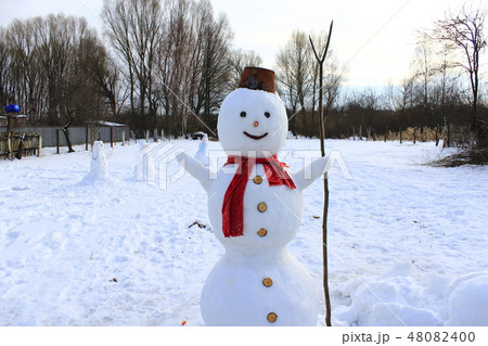 Christmas snowman made in garden Christmas snowman made in garden 48082400