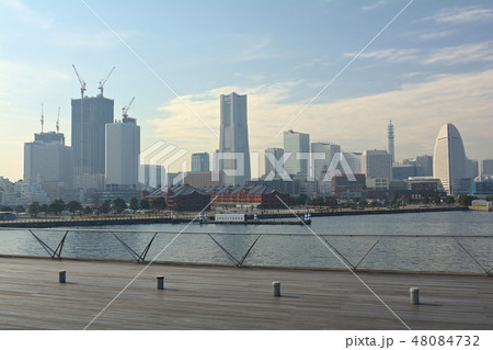 横浜・大さん橋 48084732