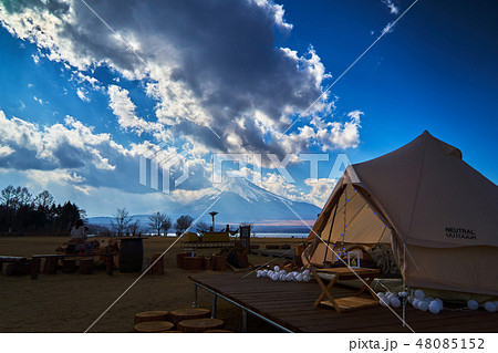 山中湖からの富士山_No7 48085152