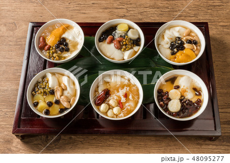 豆花 台湾の豆腐スウィーツ Toufa (Tofu Pudding) 豆花 台湾の豆腐スウィーツ Toufa (Tofu Pudding) 48095277