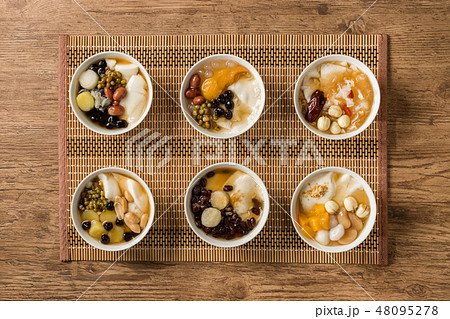 豆花 台湾の豆腐スウィーツ Toufa (Tofu Pudding) 豆花 台湾の豆腐スウィーツ Toufa (Tofu Pudding) 48095278