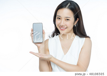 女性　ポートレート　スマートフォン 48106505